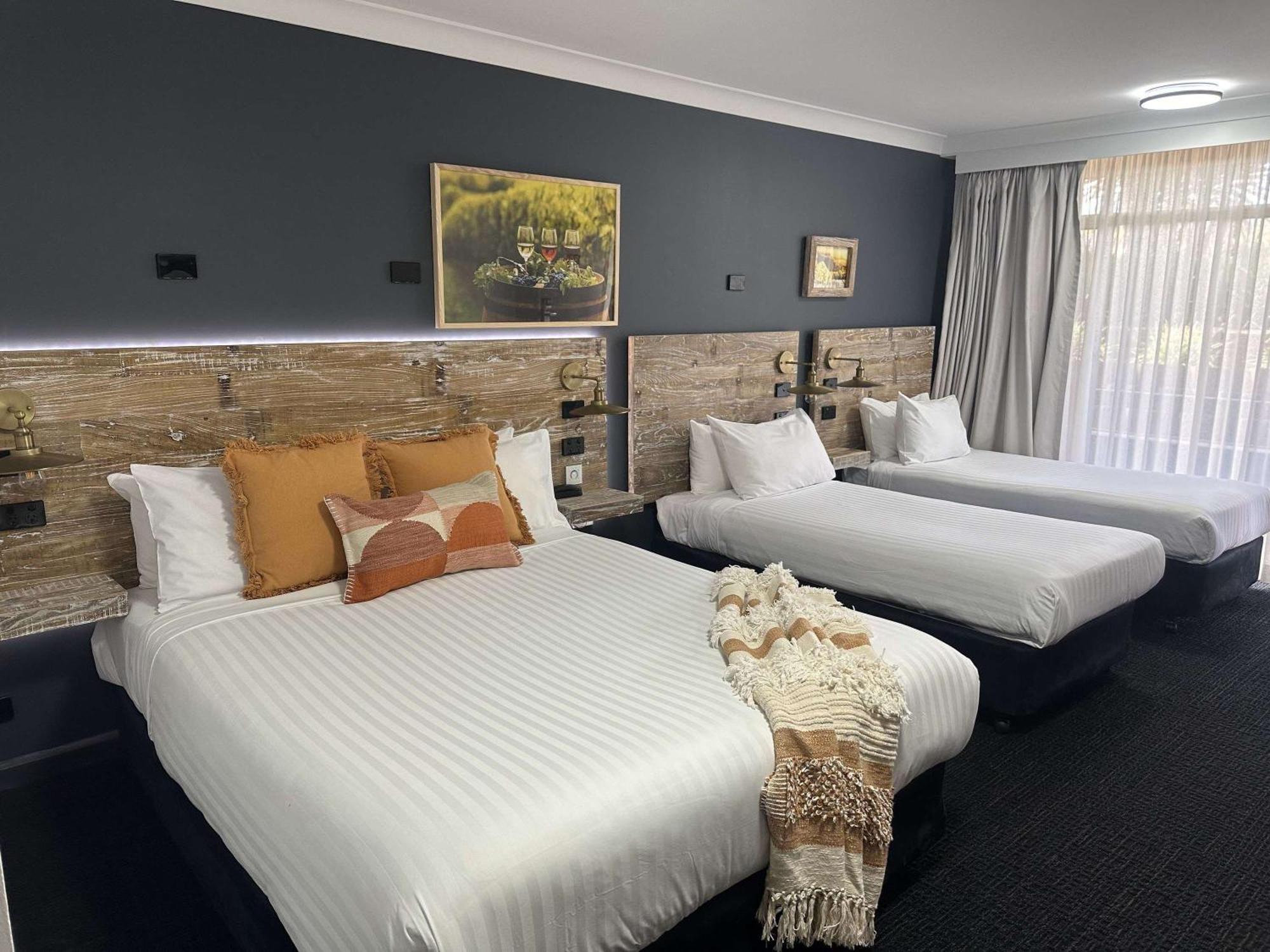 Ibis Styles Orange Hotel Екстериор снимка