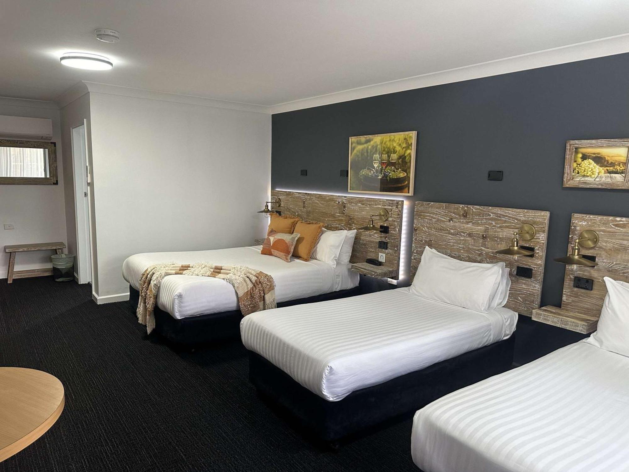 Ibis Styles Orange Hotel Екстериор снимка