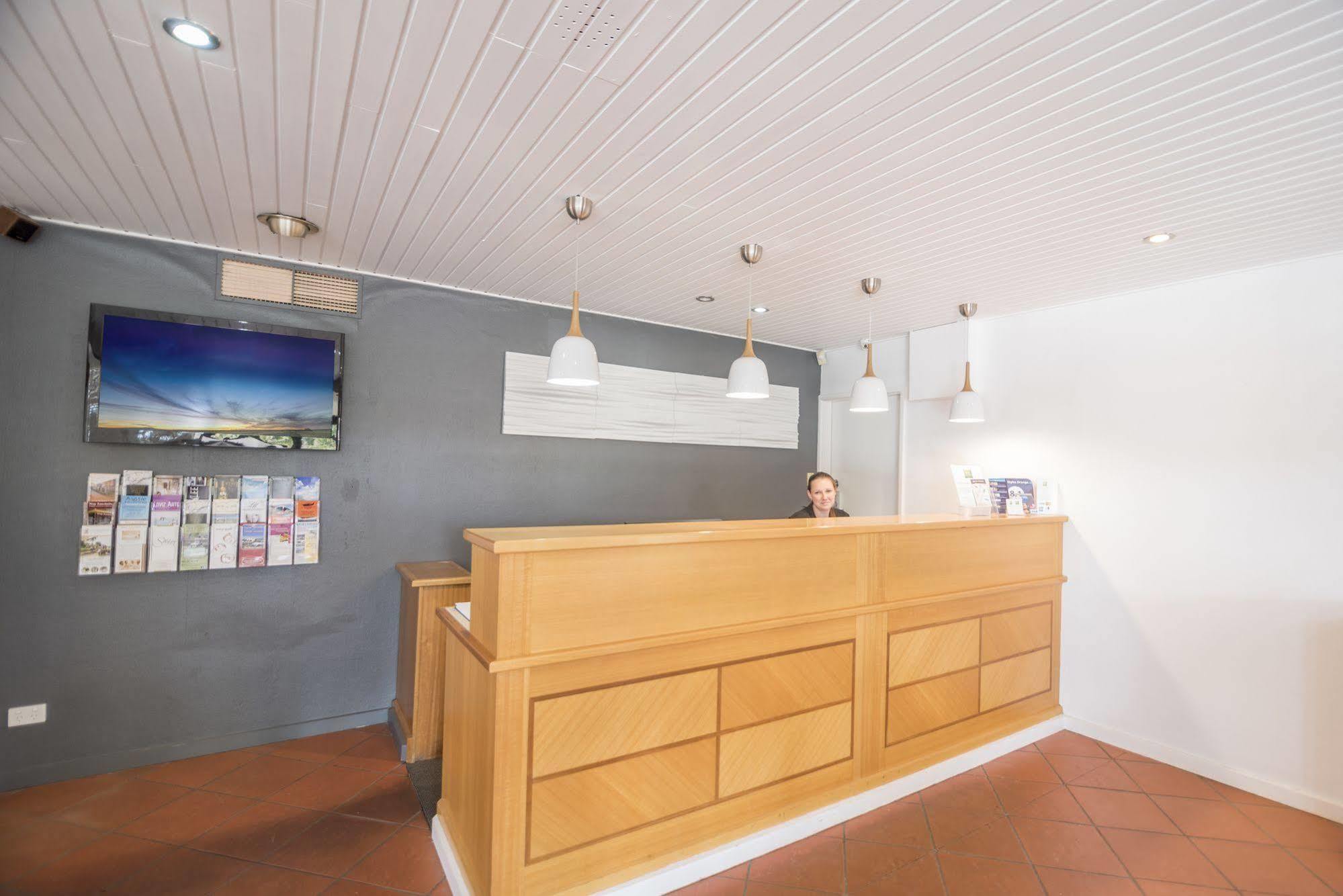 Ibis Styles Orange Hotel Екстериор снимка